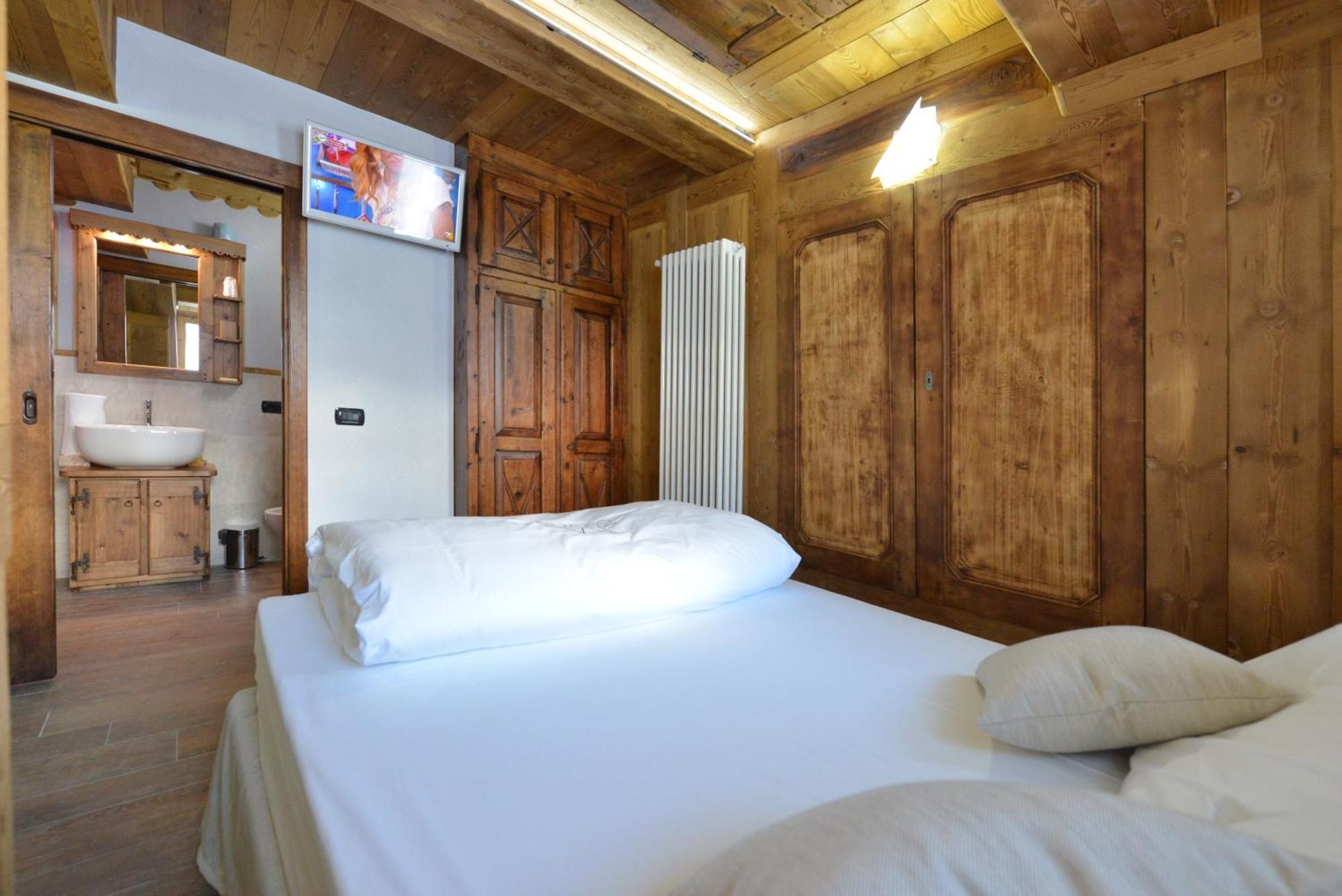Mollino Rooms Breuil-Cervinia Exteriér fotografie